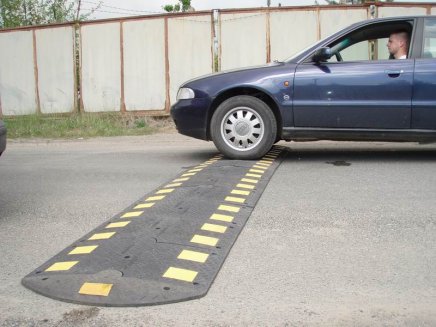 Spomaľovací prah univerzálny koncový 30 km/h - 4