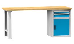 Dielenské stoly série D, šírka 2500, hĺbka 700 alebo 800, výška 880 alebo 890 mm (6 modelov)
