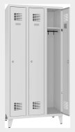 Šatňová skriňa kovová na nohách Sum 331 W šírka 900 mm - 1