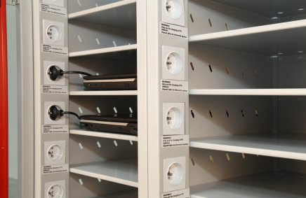 Vozík na notebooky WNL 210+ - 20 oddelení - 7