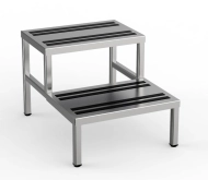 Nerezové schodíky s protišmykovým povrchom