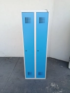 Šatňová skriňa kovová Sum 320 W šírka 600 mm