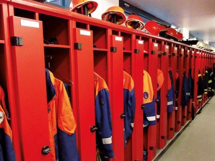 Skriňa pre hasičov IPA - 12