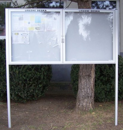 Dvojkrídlová vitrína obojstranná DXL120, hĺbka 120 mm (2 modely) - 6