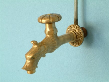 Liatinová fontánka s pitnou vodou Fatima - 4