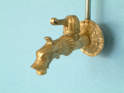 Liatinová fontánka s pitnou vodou Fatima - 3