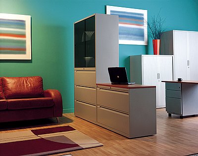 kovové skrine, spisové skrine, policové skrine, roletové skrine, žaluziové a kombinované skrine