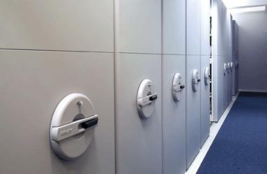 posuvné regály, mobilné regály, pojazdné regály a skrine